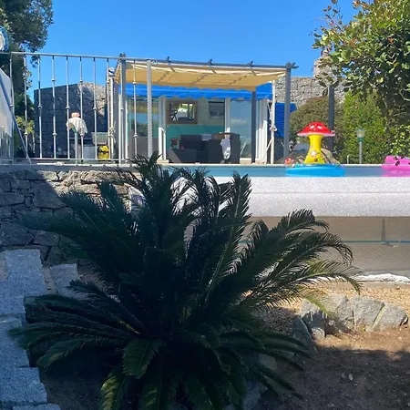 La Loggia Mit Privat Pool Santa Teresa Gallura