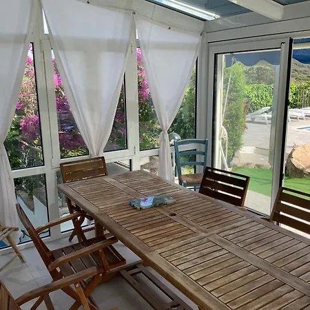 La Loggia Mit Privat Pool בית נופש סנטה טרזה גאיורה