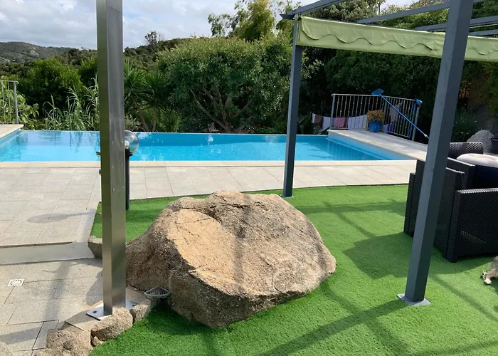 La Loggia Mit Privat Pool * סנטה טרזה גאיורה